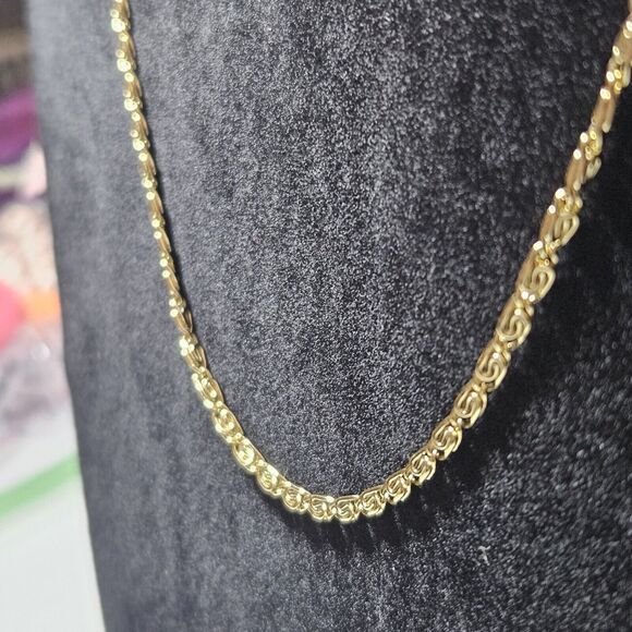 **Final Sale** 18K Gold Plated Necklace 20" And Bracelet 7.5" Set - Picture 5 of 12